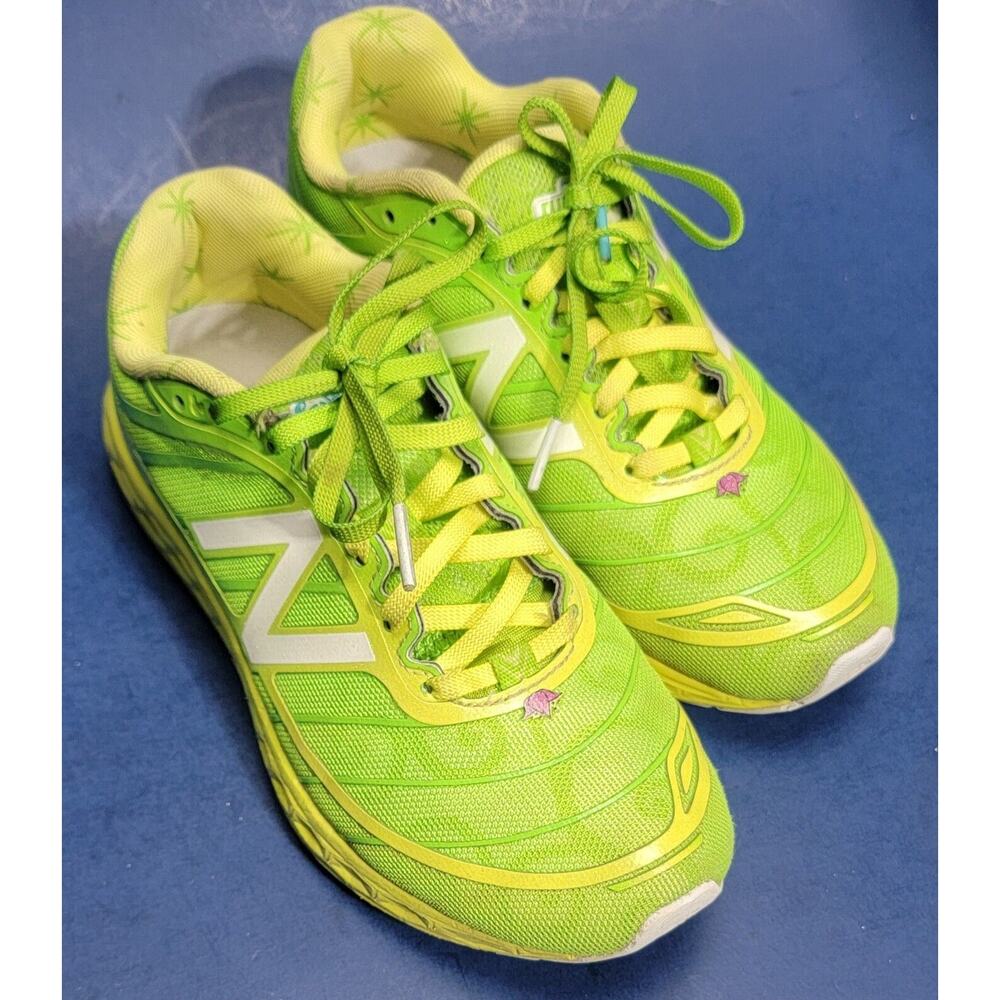 Rare Run Disney 2015 New Balance Tinkerbell 5.5 Green Glow Running Shoes Fairy